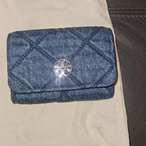 🛑SOLD SOLD SOLD🛑 New Tory Burch WILLA DENIM SMALL SHOULDER BAG DENIM - Picture 5 of 10
